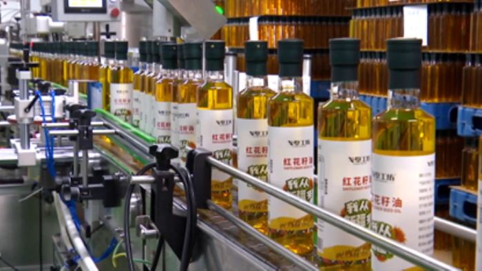 金牧生物粮油全自动加工生产线。来源：阿拉山口零距离

