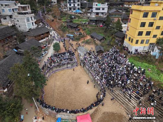 图为2月6日航拍灵山村牯藏节现场。唐洋洋 摄
