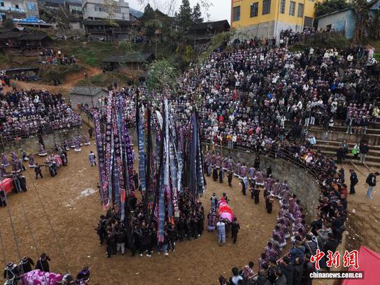图为2月6日航拍灵山村牯藏节现场。唐洋洋 摄
