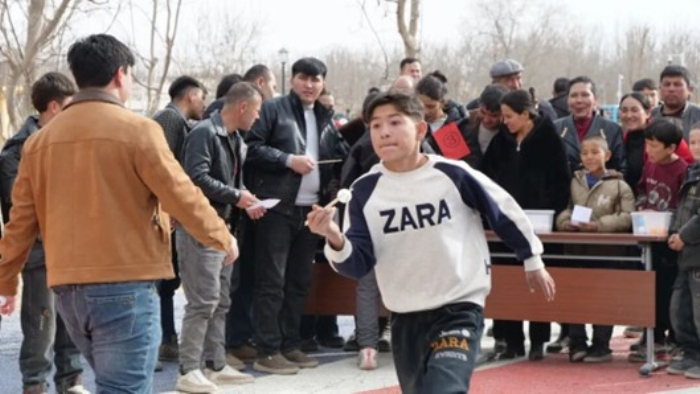 叶城县伯西热克镇“农人八项接力赛”展新时代农民风采