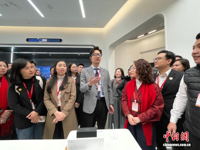 中越青年相聚广西 叙友谊话发展