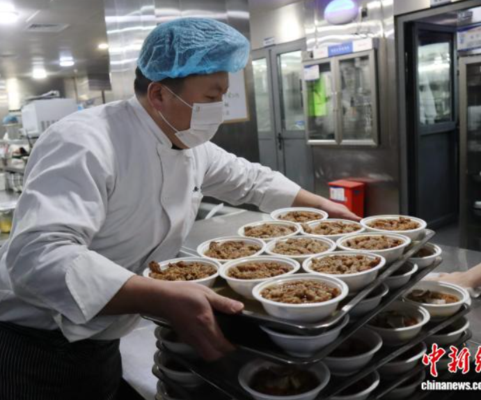 八道蒸碗真豪情 关中“硬菜”迎客来