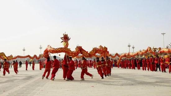 社火舞龙队。