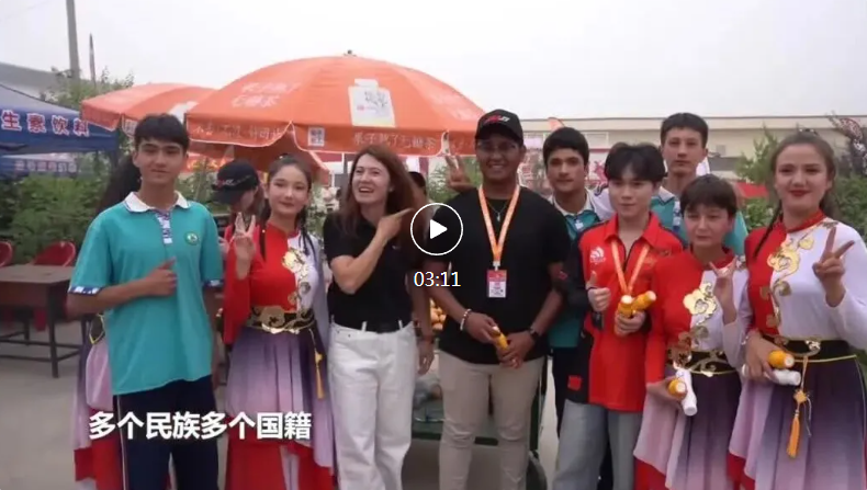 侨乡故事 | 老挝留学生：一场篝火晚会把各民族融在一起