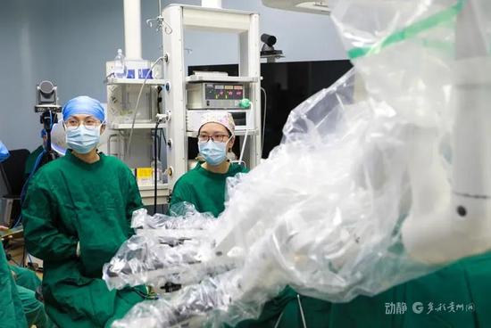 5G超远程机器人技术在浙毕医院成功应用，肾肿瘤根治术的顺利完成见证了西南首例5G超远程机器人手术成功实施