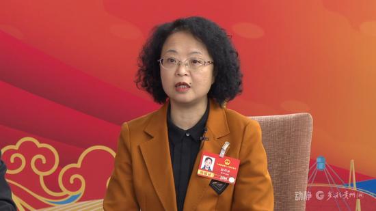 全国人大代表、贵州省政协副秘书长（兼）、农工党贵州省委会专职副主委彭丹冰