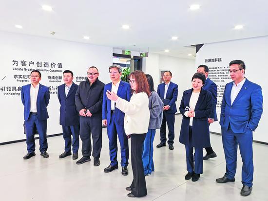 财通证券调研团队走访云深处科技。