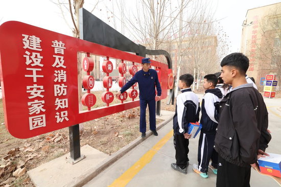 828e4d7a3737d067a594a7ff2d2c1448