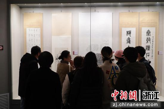 3月9日，游客观展现场。&nbsp;（主办方供图）