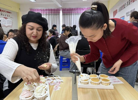 b8abf7db-75b4-4cbf-81d1-3c632cb40118