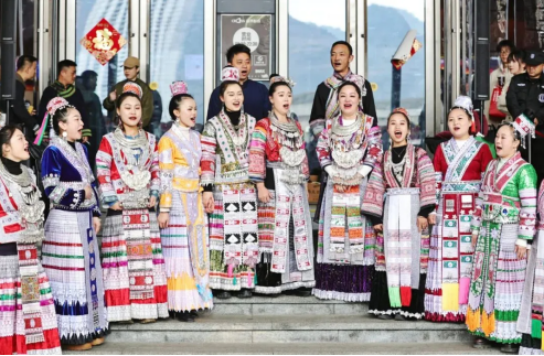 越界影城“观影+消费+文旅”融合场景。