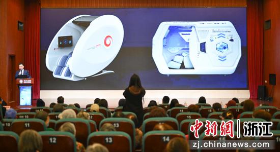 图为：睡眠科技体验点：浙江省人民医院“睡眠小屋”发布。中新社记者 王刚 摄