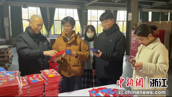 团队赴企业调研。（资料图，浙江财经大学供图）