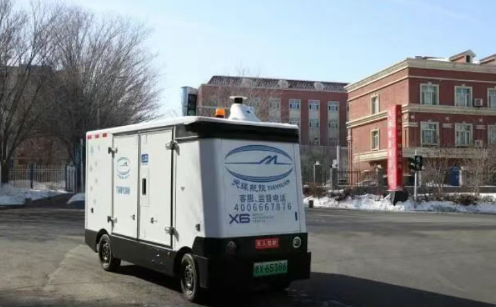 抢先“尝鲜”！无人配送行业在新疆渐兴