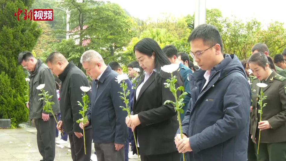 福建龙岩与广西桂林跨省视频连线 共同祭奠湘江战役闽西籍烈士