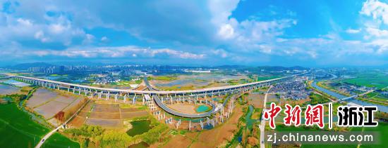 建设中的鄞奉高架桥。浙江交投建设管理有限公司&nbsp;供图