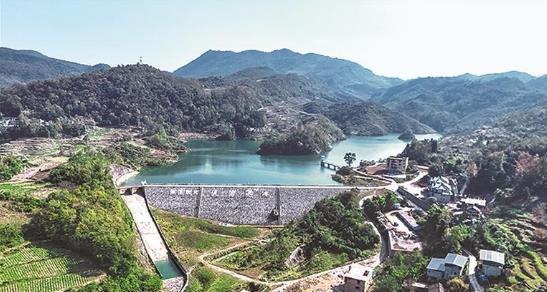 瓮安县大岩水库。 贵州日报天眼新闻记者 向莉君 摄