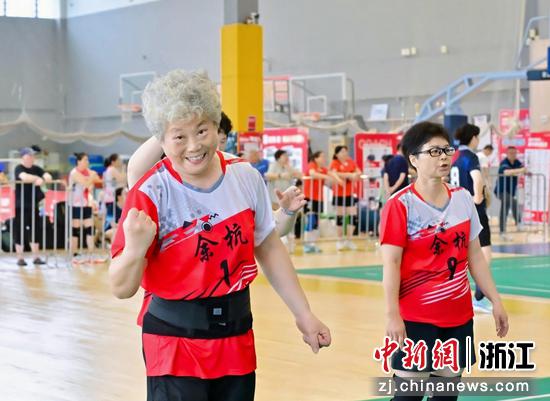 图为：余杭球员参赛。中新社发 赛事组委会 供图