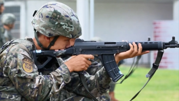 超燃！直击武警官兵军人运动会现场