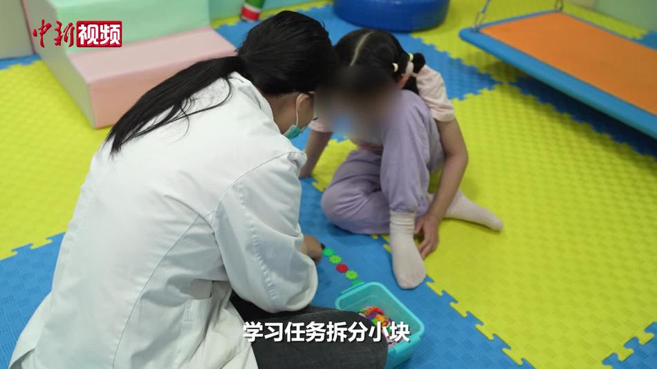 暑期孩子不写作业爱玩手机怎么办？医生支招