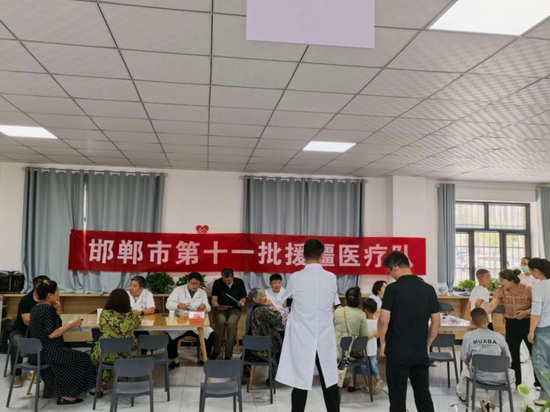 和静县兴合社区大党委常态化开展健康便民活动-中新网·新疆