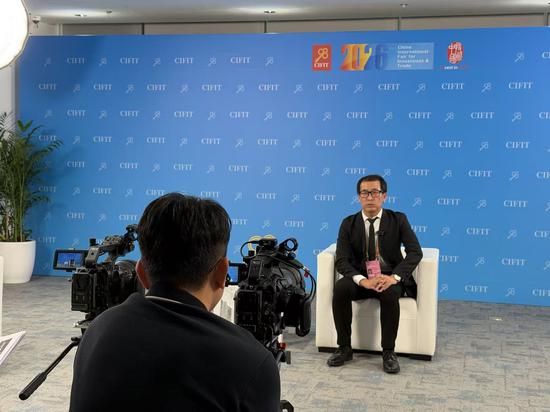团财部经理姚杰接受展会新闻中心媒体专项采访